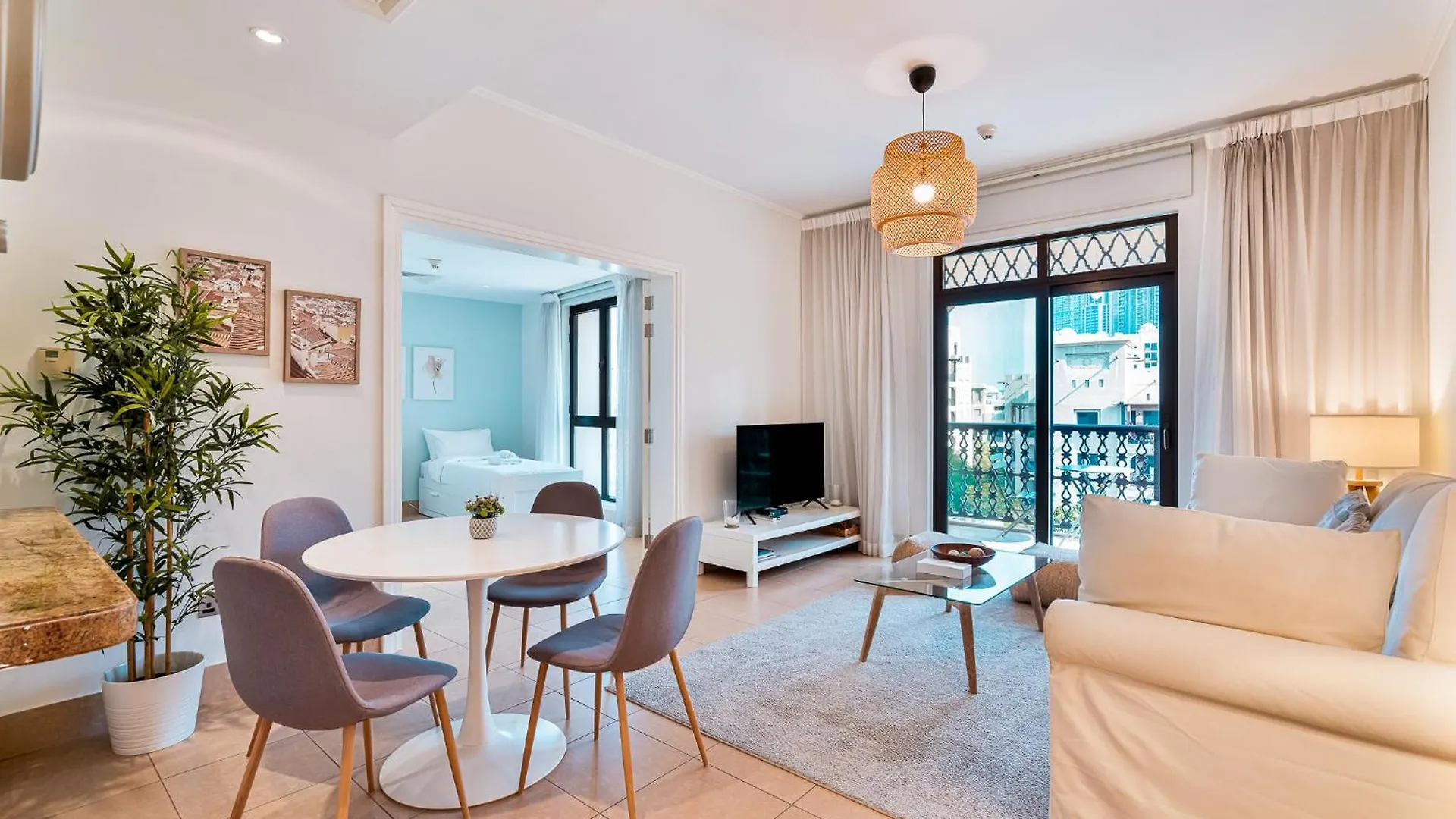 Ferienwohnung Downtown 2Br With Iconic Burj Khalifa Views Dubai