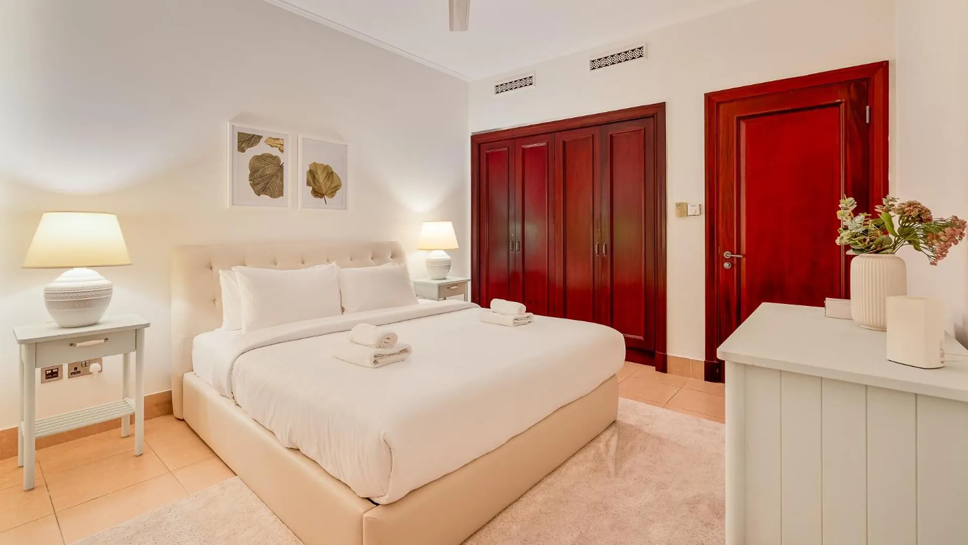 Ferienwohnung Downtown 2Br With Iconic Burj Khalifa Views Dubai